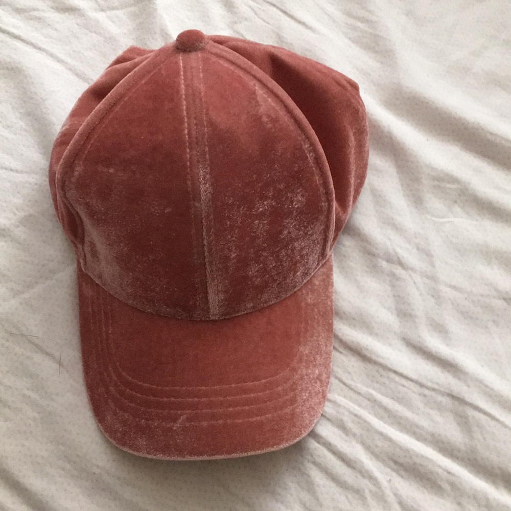 Express soft pink cap